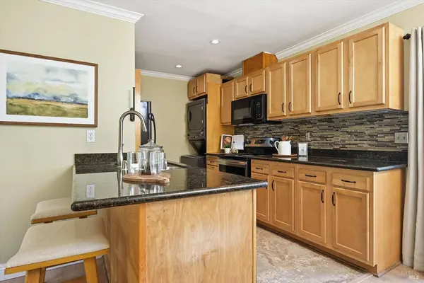 1072 Marina DR, Napa, CA 94559