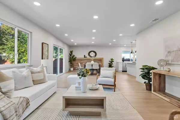 3583 Jomar DR, Napa, CA 94558