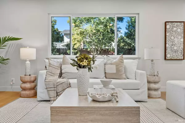 3583 Jomar DR, Napa, CA 94558