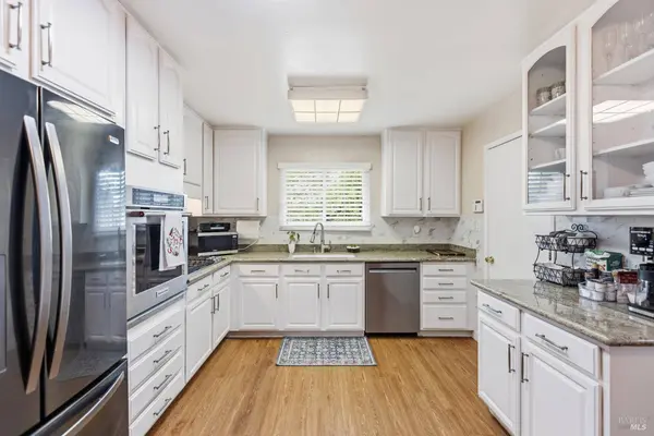 1260 Sierra AVE, Napa, CA 94558