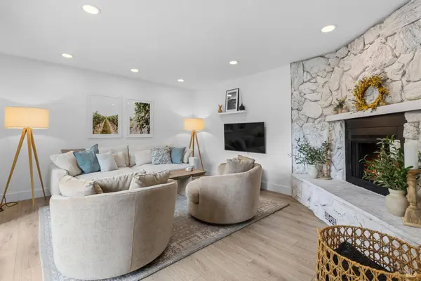 745 Marsh CT, Napa, CA 94558