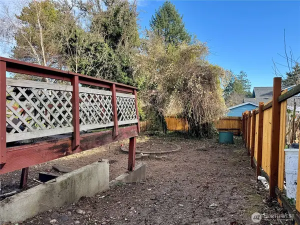 9324 52nd Ave S, Seattle, WA 98118