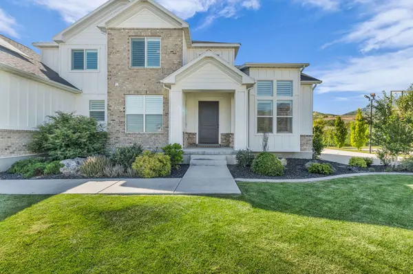 12517 N MINOTS LEDGE DR, Highland, UT 84003