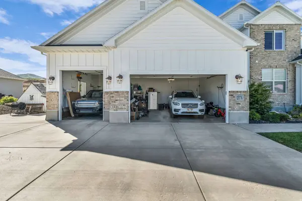 12517 N MINOTS LEDGE DR, Highland, UT 84003