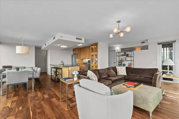 800 Elgin RD #1021, Evanston, IL 60201
