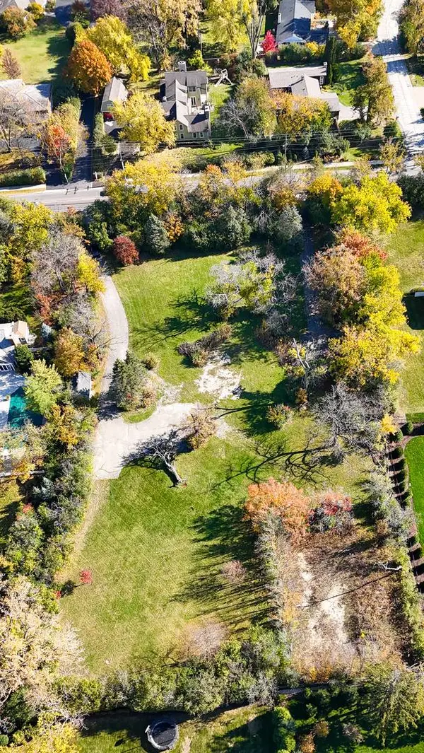 1930 Sunset Ridge RD, Northfield, IL 60093