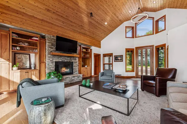 104 Levi CT, Bigfork, MT 59911