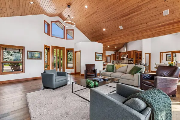 104 Levi CT, Bigfork, MT 59911