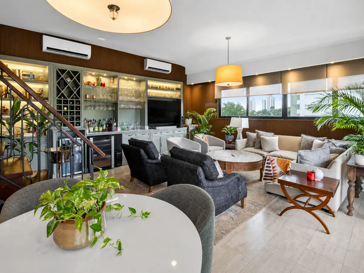 Park One - Altos del Golf