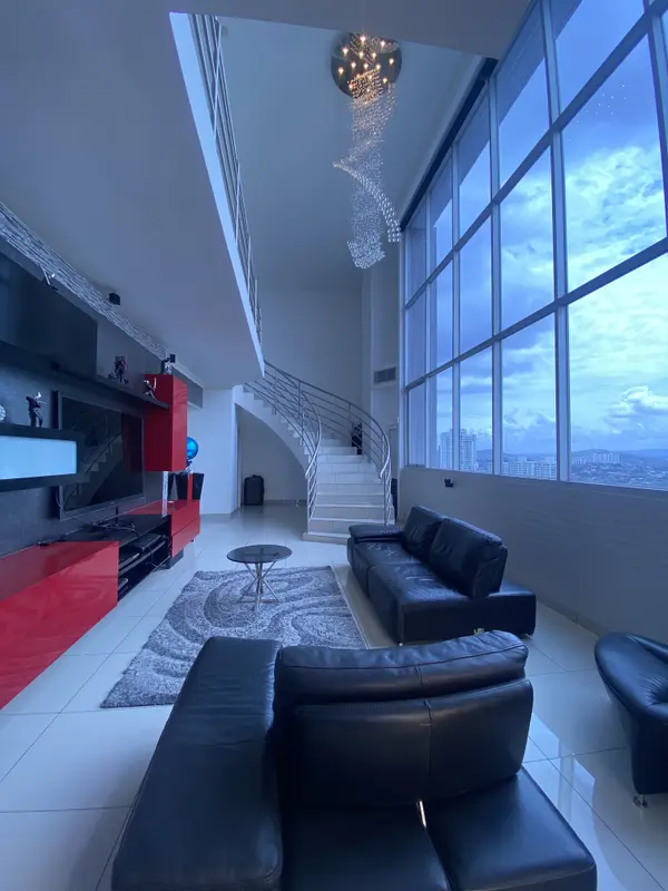 Astoria - El Cangrejo