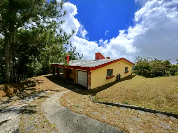 Cerro Azul, 
