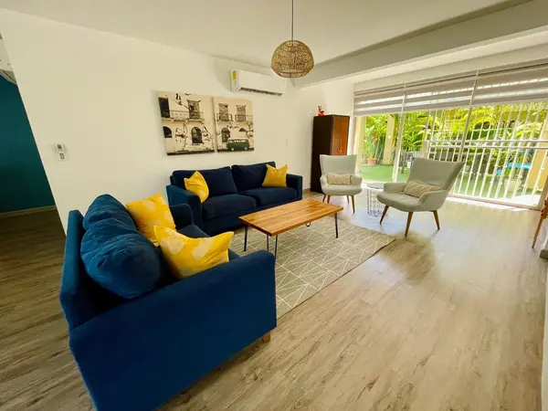 Embassy Club - Clayton