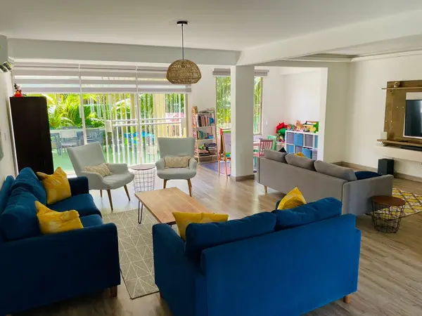 Embassy Club - Clayton