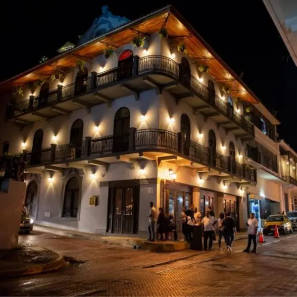 Plaza Ferraup - Casco Viejo,