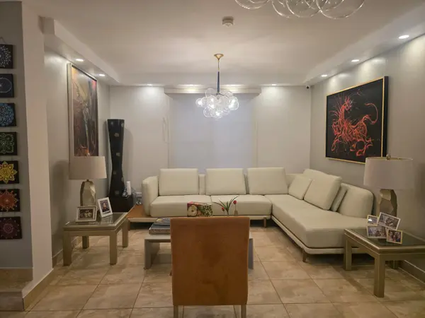 Embassy Gardens - Clayton