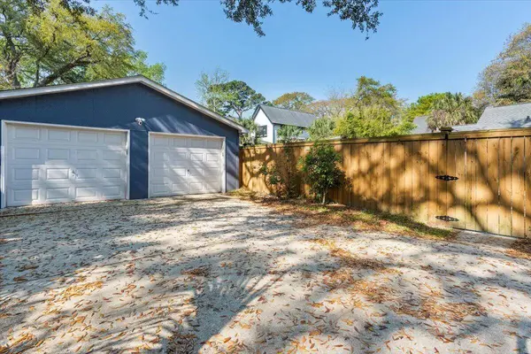 1409 Barbara St, Mount Pleasant, SC 29464