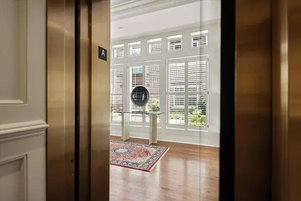 32 Prioleau St #A, Charleston, SC 29401