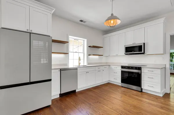 128 Logan St #B, Charleston, SC 29401