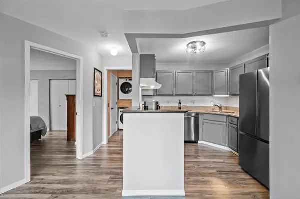 2250 Ridge DR #31, Saint Louis Park, MN 55416