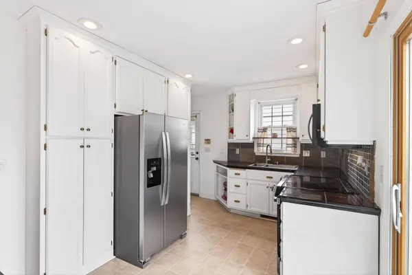 2721 Xerxes AVE N, Minneapolis, MN 55422