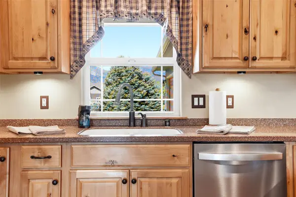 85 Edge DR, Stevensville, MT 59870