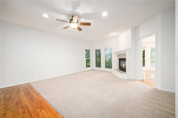 1112 White Birch ST, Liberty, MO 64068