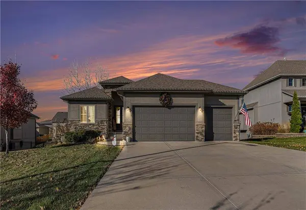 19308 W 200th ST, Spring Hill, KS 66083