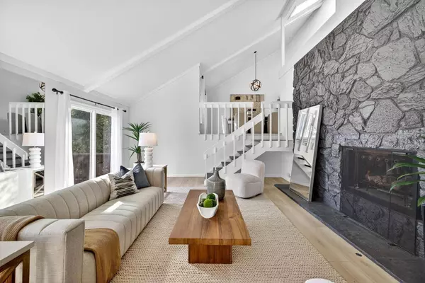 3988 Jefferson AVE, Redwood City, CA 94062