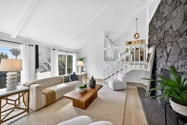 3988 Jefferson AVE, Redwood City, CA 94062