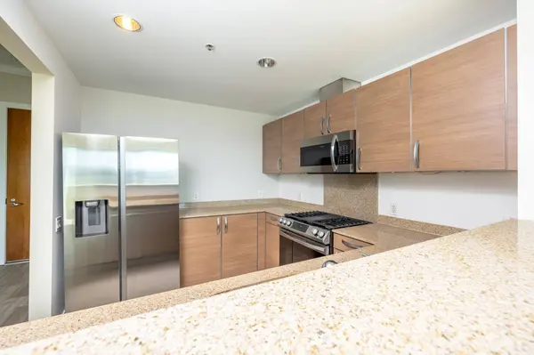 1 Mandalay PL 603, South San Francisco, CA 94080