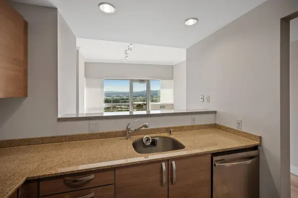 1 Mandalay PL 603, South San Francisco, CA 94080