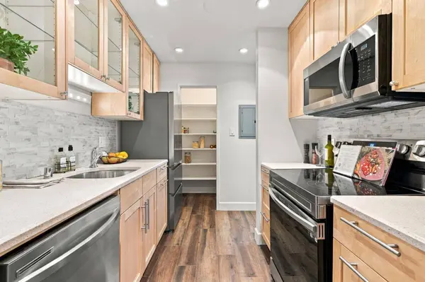 940 Peninsula AVE, San Mateo, CA 94401