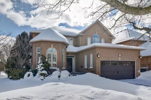 2084 Arbourview Drive, Oakville, ON L6M 3P3