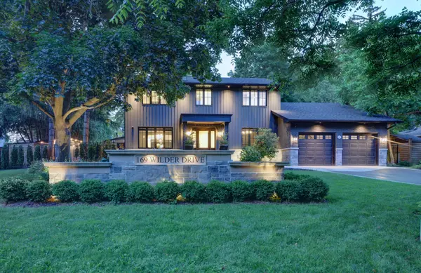 169 Wilder Drive, Oakville, ON L6L 5G2