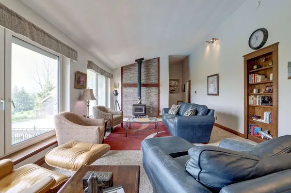 330 Mountsberg RD, Hamilton, ON L0P 1B0