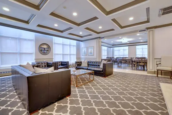 442 Maple AVE #1402, Burlington, ON L7S 2L7