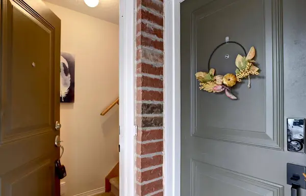 19 Hays BLVD #15, Oakville, ON L6H 0H8