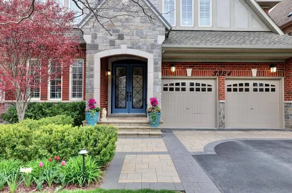 3324 Mistwell CRES, Oakville, ON L6L 0A2