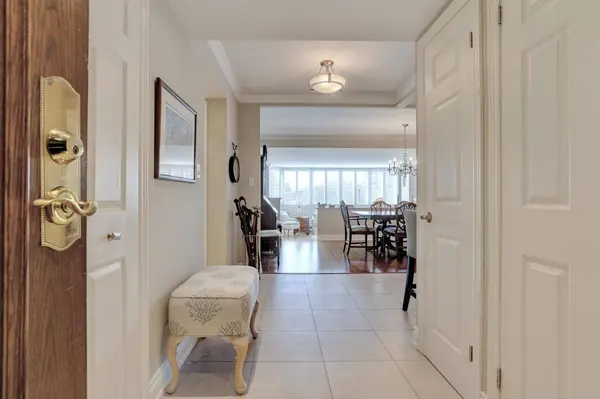 2180 Marine DR #205, Oakville, ON L6L 5V2