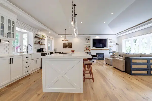 3281 Flanagan CRES, Mississauga, ON L5C 2M7