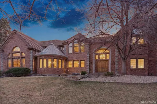 5 Tamarade. DR, Littleton, CO 80127