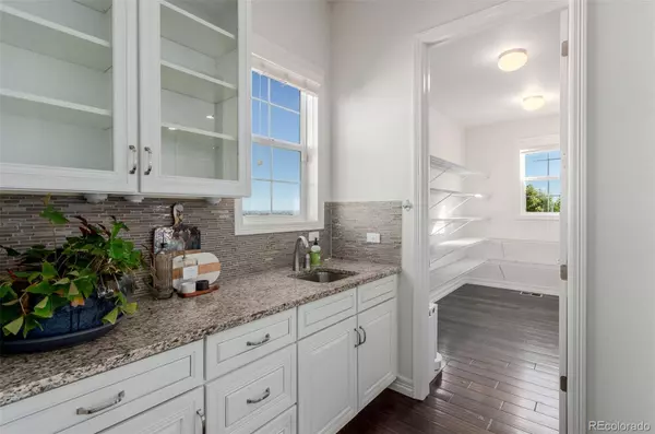 16950 W 95th PL, Arvada, CO 80007