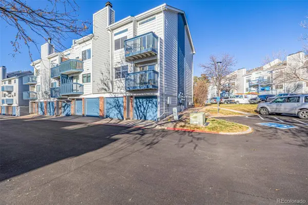 1342 S Cathay CT #104, Aurora, CO 80017