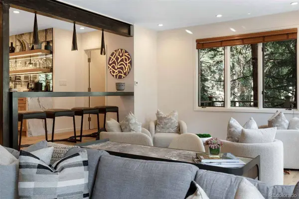 1592 Golf TER #Q55, Vail, CO 81657