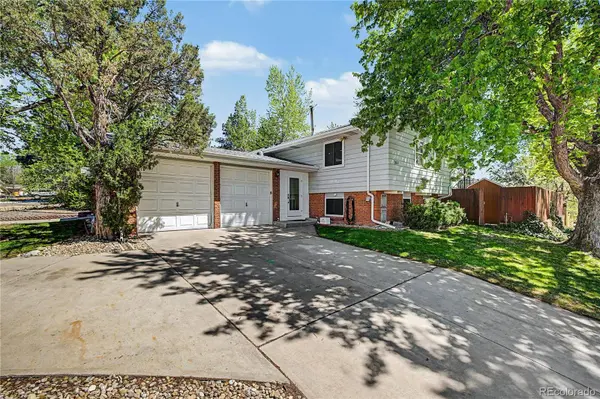 2450 S Jamaica ST, Aurora, CO 80014