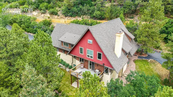 400 Valley Crescent Street, Palmer Lake, CO 80133