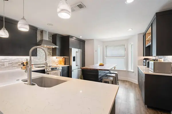 13516 Caldwell DR, Austin, TX 78750