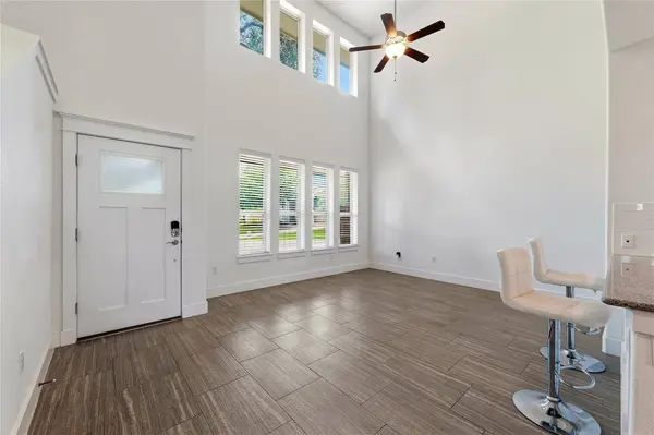 10904 Railway LN, Austin, TX 78717