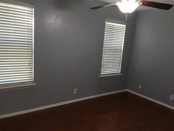 1403 Beth LN, Round Rock, TX 78664