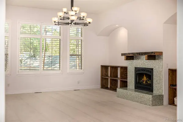 4381 Cheyenne DR, Larkspur, CO 80118